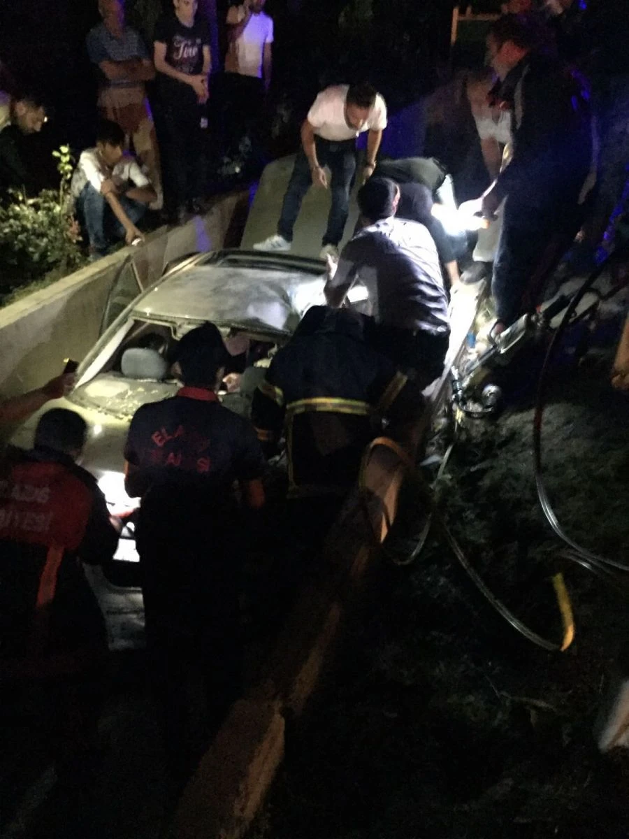 Otomobil kanala düştü: 1 ölü, 2 yaralı